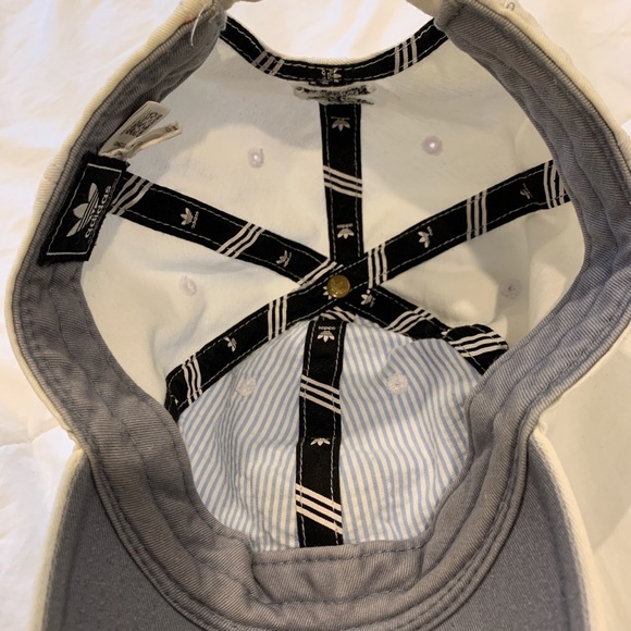 Adidas cap - Picture 3 of 3